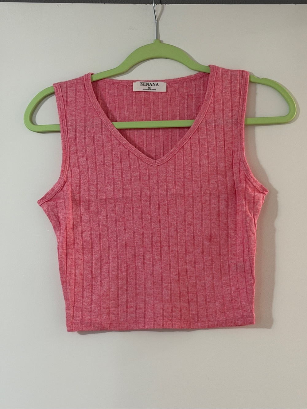 NWOT Zenana Outfitters Pink Ribbed V-Neck Tank